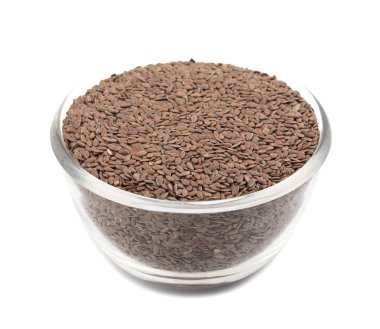 Organik Flax Tohumları Alsi, Linum usitatissimum veya beyaz arkaplanda izole edilmiş keten tohumu olarak da bilinir.