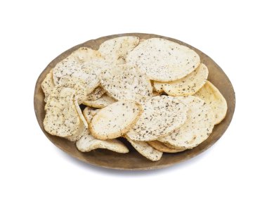 Hint baharatlı patates cipsi de biliyorum Aloo Papri, Aloo Papdi, Alu Papdi, gofret ve Aloo beyaz arka plan üzerinde izole cips