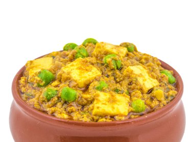 Hint mutfağı Mattar Paneer olduğunu bir vejetaryen Kuzey Hint yemeği oluşan, bezelye ve Paneer dayalı bir domates sos ile Garam Masala baharatlı. Bu kez Hint Tandoori Roti türü ile servis edilir