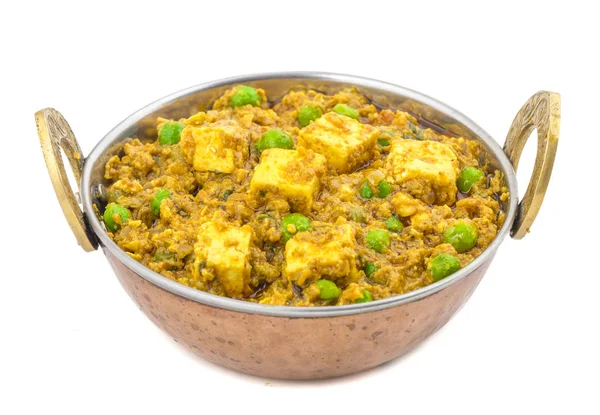 Hint mutfağı Mattar Paneer olduğunu bir vejetaryen Kuzey Hint yemeği oluşan, bezelye ve Paneer dayalı bir domates sos ile Garam Masala baharatlı. Bu kez Hint Tandoori Roti türü ile servis edilir