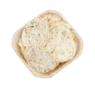 Hint baharatlı patates cipsi de biliyorum Aloo Papri, Aloo Papdi, Alu Papdi, gofret ve Aloo beyaz arka plan üzerinde izole cips