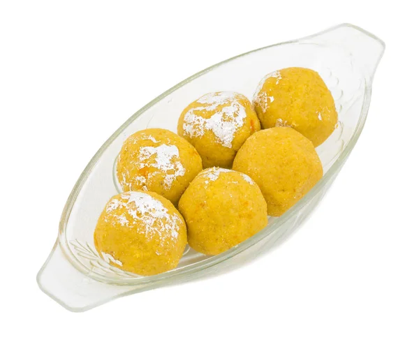 Besan Laddu 印度传统甜食也知道 Laddoos Laddoo Laddo 是球形糖果流行在印度节日 在白色背景下隔离 — 图库照片