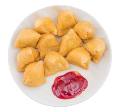 Hint Delicious derin kızarmış kahvaltı Samosa de biliyorum Samoosa veya Sambusa beyaz arka plan üzerinde izole olarak