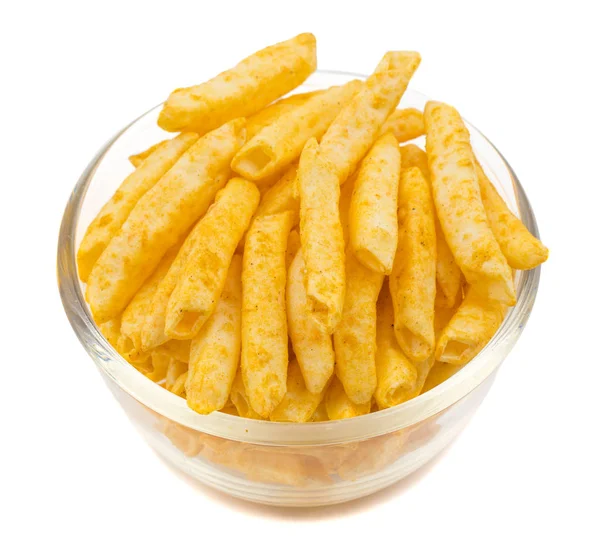 Lezzetli hafif baharatlı patates beyaz arka plan üzerinde izole Snack