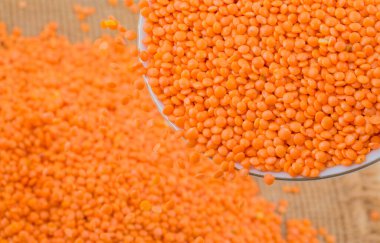 Lentilha Vermelha, Red Split Mercekleri, Lens Culinaris, Kırmızı Mercimek Legume veya Masoor Dal olarak da bilinir.