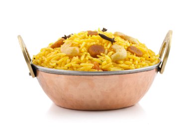 Hint mutfağı Pulav, Vejetaryen Biryani, Vejetaryen Pulav, Sebze Pulav, Biryani veya Sebze Pilav olarak da bilinir.
