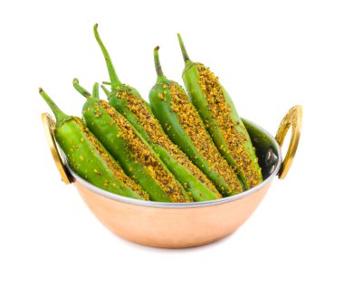 Hint baharatlı yeşil biber turşusu Mirchi Ka Achaar ya da Loncha olarak da bilinir.