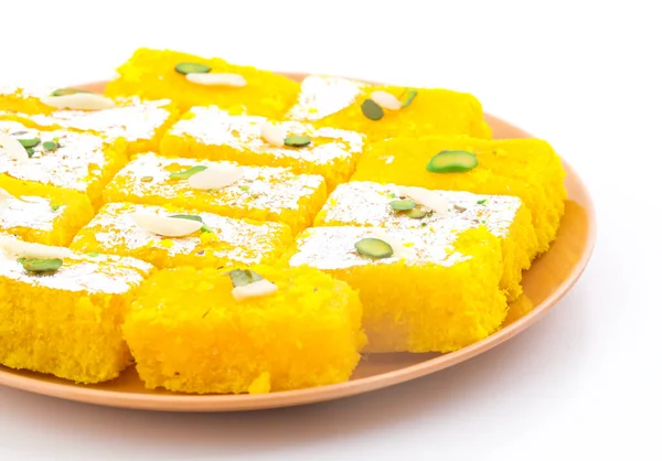 Beliebte Indische Süßspeise Khopara Pak Oder Coconut Burfi Aus Kokosnuss — Stockfoto