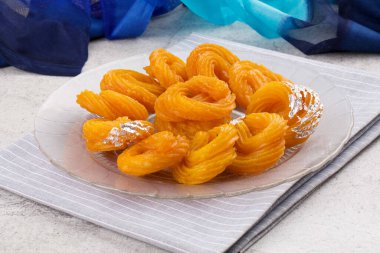 Paneer Jalebi, ayrıca Chhena Jalebi, Chhena Jilapi veya Zulbia olarak da bilinir.
