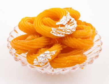 Paneer Jalebi, ayrıca Chhena Jalebi, Chhena Jilapi veya Zulbia olarak da bilinir.