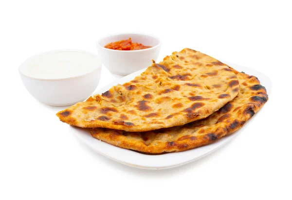 Plato Desayuno Tradicional Indio Aloo Paratha Pan Plano Relleno Patata — Foto de Stock