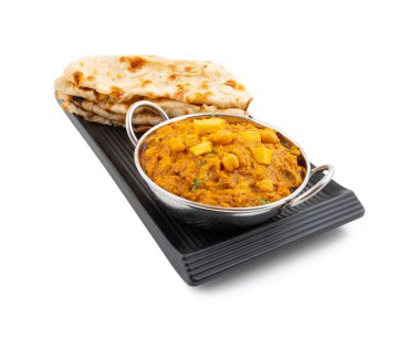 Kuzey Hindistan Sağlıklı Mutfak Chole Paneer ya da Chole Paneer Körisi Tandoori Roti ile servis edilir, Haşlanmış Peynir ve Baharatlı Nohuttan yapılır