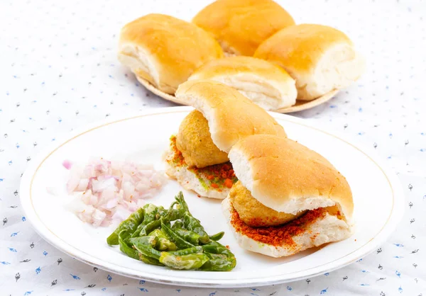 Indian Famous Street Food Vada Pav También Conocido Como Vada — Foto de Stock