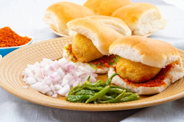 Indian Famous Street Food Vada Pav También Conocido Como Vada — Foto de Stock