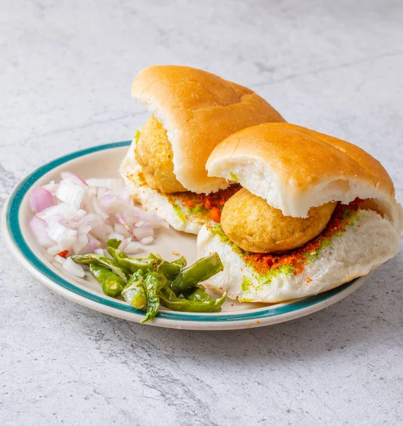 Indian Famous Street Food Vada Pav También Conocido Como Vada — Foto de Stock