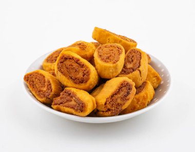 Hint Geleneksel Baharatlı Atıştırmalık Bhakarwadi Bakarwadi, Bakarvadi, Bakar Vadi veya Bakar Wadi olarak da bilinir.
