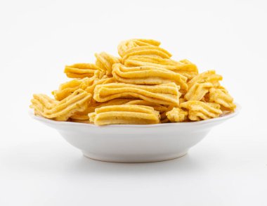 Geleneksel Hint Baharat Aperatifi Ghatiya, Ganthiya, Papdi ve Gathiya olarak da bilinir.