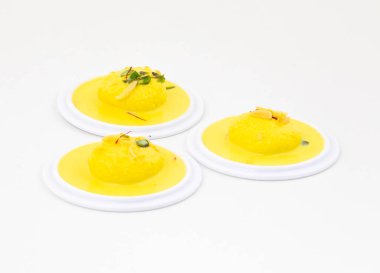 Geleneksel Hint Özel Tatlısı Ras Malai de Rasmalai ya da Rossomalai olarak bilinir.