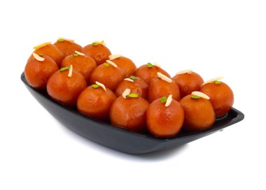 Hint Popüler Tatlısı Gulab Jamun olarak da bilinir. Beyaz Arkaplanda kala Jamun veya Kalajam olarak da bilinir.
