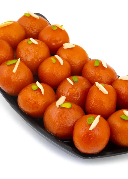 Hint Popüler Tatlısı Gulab Jamun olarak da bilinir. Beyaz Arkaplanda kala Jamun veya Kalajam olarak da bilinir.