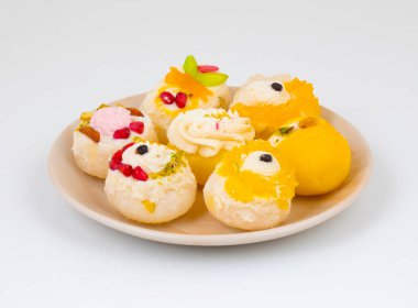 Festivalde yapılan Hint Özel Geleneksel Bengali Tatlı Yemekleri