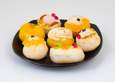 Festivalde yapılan Hint Özel Geleneksel Bengali Tatlı Yemekleri