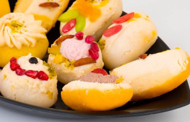 Festivalde yapılan Hint Özel Geleneksel Bengali Tatlı Yemekleri