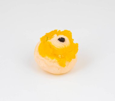 Hint Bengali Tatlı Parçası ya da Bengali Tatlısı Beyaz Arkaplanda İzole Edilmiş