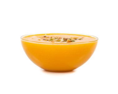 Beyaz arka planda izole edilmiş taze mango meyve suyu.