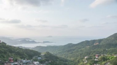 4 k hızlandırılmış bir kadeh Jiufen, Ayrıca yazıldığından Jioufen veya Chiufen. Bir dağ alan Ruifang bölgesinde, New Taipei City