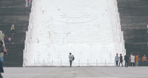 Março 2018 Turista Liberty Square Chiang Kai Shek Memorial Hall — Vídeo de Stock