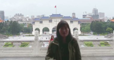 16 Mart 2018 - turist Özgürlük Meydanı Chiang Kai-Shek Memorial Hall. Taipei, Tayvan