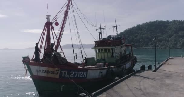 Janeiro 2018 Vista Aérea Barco Pesca Cais Bang Bao Ilha — Vídeo de Stock