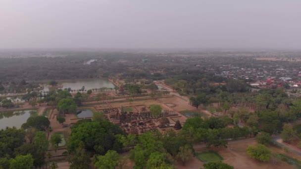 Sukhothai Tarihi Parkının Havadan Görünümü — Stok video