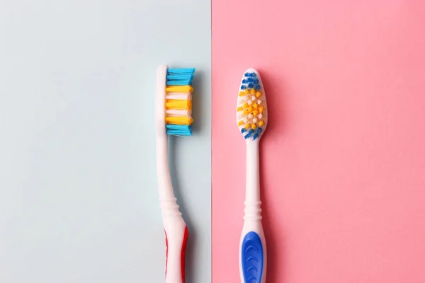 Diş Fırçası Bir Renkli Arka Plan Üstüne Görüntüleyin Ağız Sağlığı — Stok fotoğraf