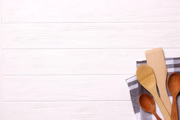 Verschiedene Küchenutensilien Auf Einer Hellen Hintergrundansicht Kochgeräte Flache Lage — Stockfoto