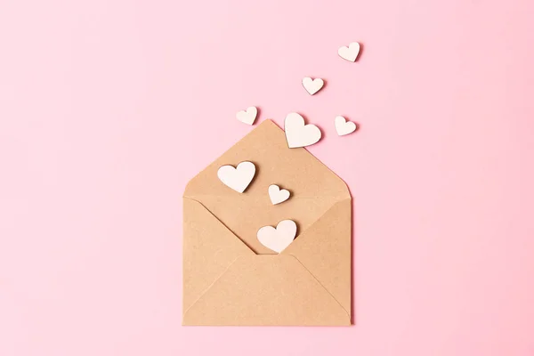 Herzen Auf Einem Farbigen Hintergrund Draufsicht Hintergrund Zum Valentinstag — Stockfoto
