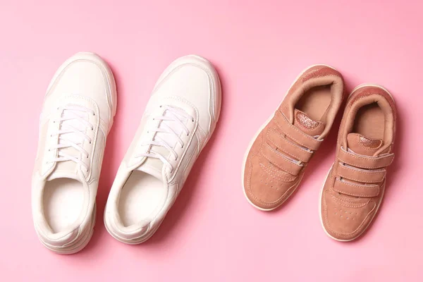 Zapatos Para Niños Zapatillas Deporte Mujer Una Vista Superior Fondo —  Fotos de Stock