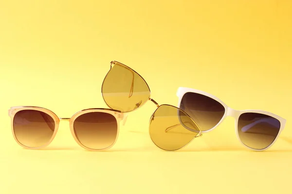 Set Sunglasses Colored Background — Stock Photo, Image