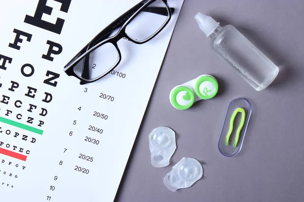 Uma Mesa Para Verificar Visão Óculos Lentes Para Corrigir Visão — Fotografia de Stock