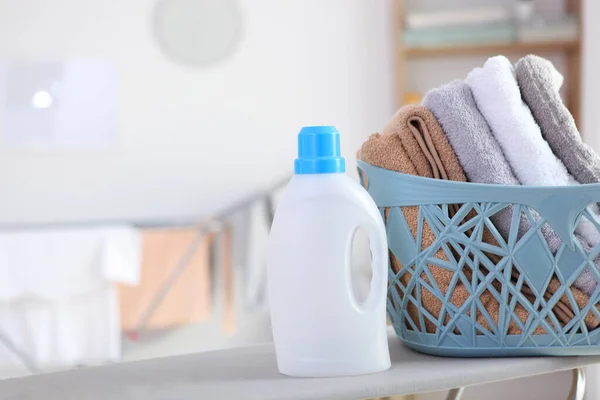 Clean Towels Laundry Detergents Laundry Room — Stock Photo, Image