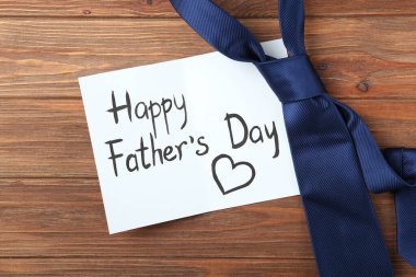 Renkli arkaplan görünümlü baba gününe ait bir arkaplan.