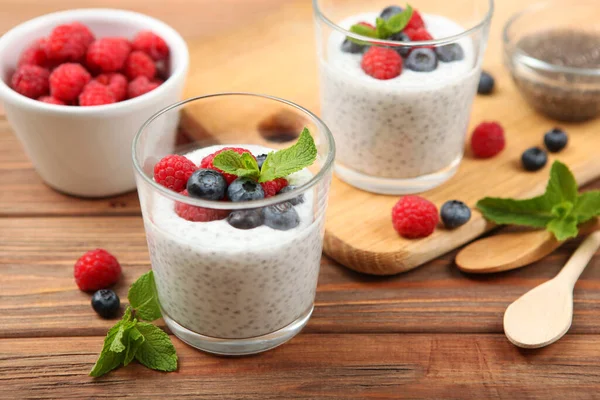 Chia Pudding Natural Yogurt Fresh Berries Close Table — Stock Photo, Image