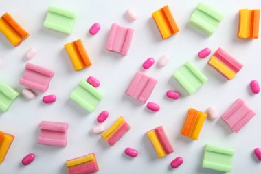 Masada bir sürü farklı diş eti var.