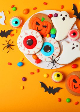 El yıkama için sabun, hijyen ve ellerin temizliği. Yüksek kalite fotoğraf. Dikey fotoğraf biçimi