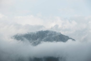 Bulutlar dağ Bali çevresinde