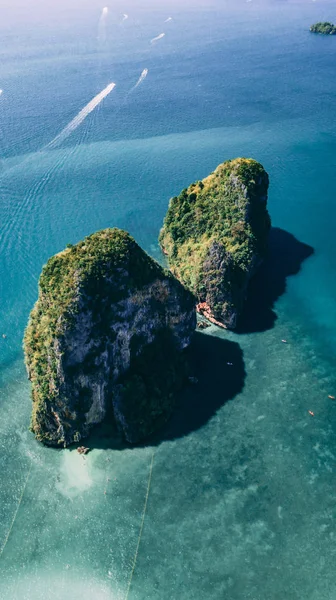 Earial atış Tay Adaları