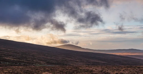 Panoramautsikt Över Den Gyllene Solnedgången — Stockfoto