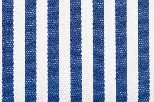 关闭条纹编织织物纹理 蓝色海军和白色垂直条纹作为背景 — 图库照片
