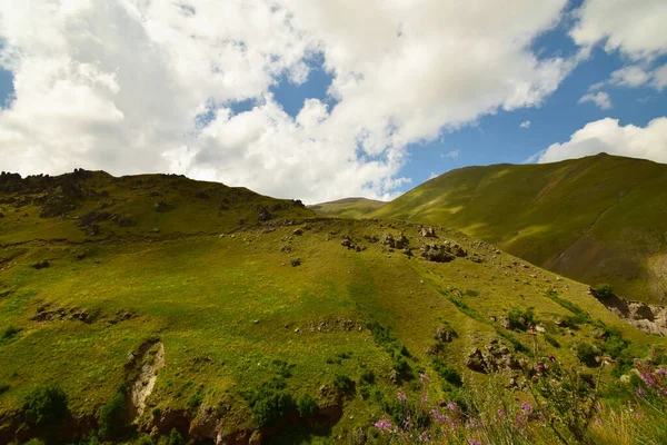 Kuzey Kafkasya Nın Dağlarındaki Narzanov Vadisinde Kabardino Balkaria Nın Zolsk — Stok fotoğraf